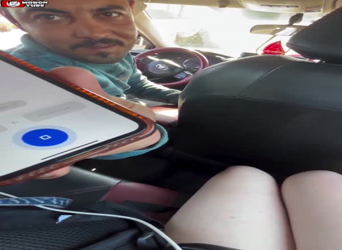 Video :Chinese tourists are harassed by an Egyptian taxi driver using Google Translate